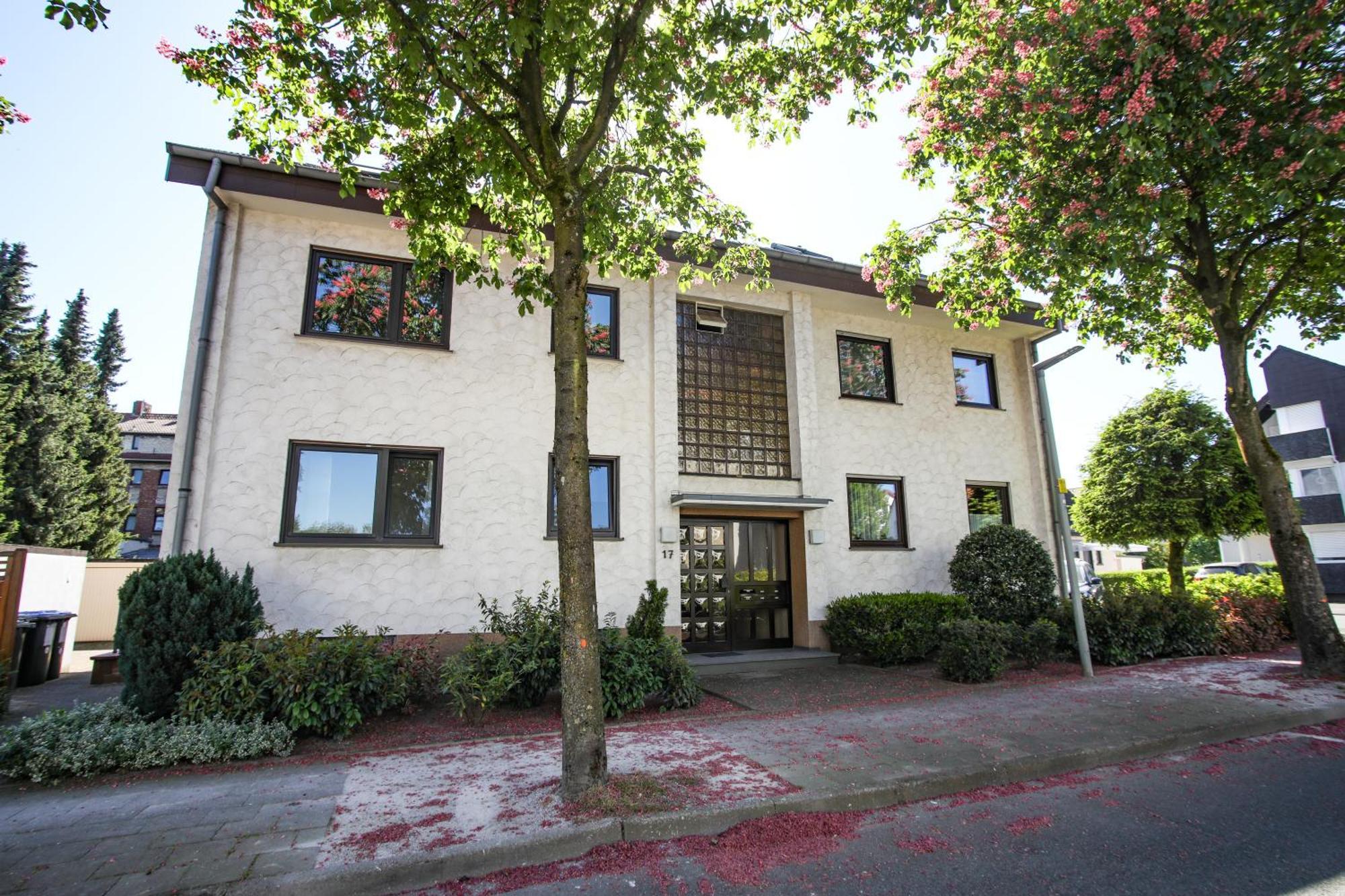 Ferienwohnung Zentral - Gemuetlich - Kueche - Balkon - Garage Bad Lippspringe Exterior foto