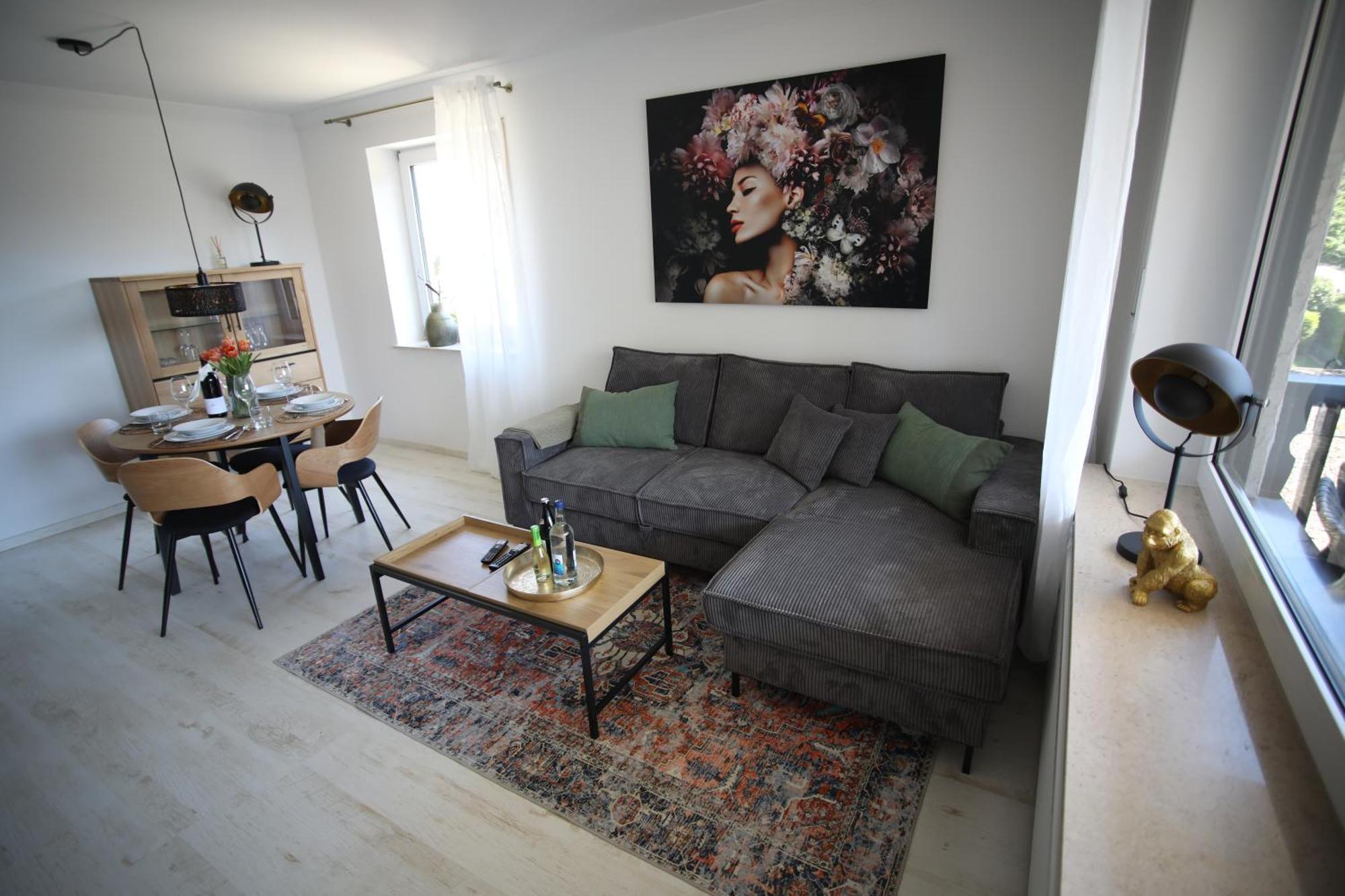 Ferienwohnung Zentral - Gemuetlich - Kueche - Balkon - Garage Bad Lippspringe Exterior foto